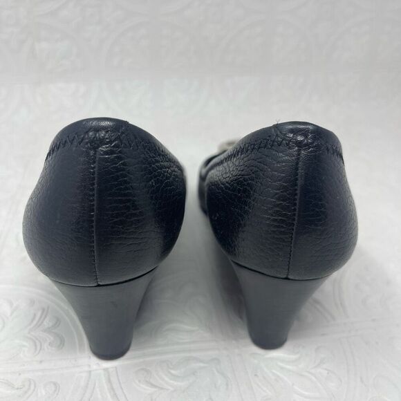 Tory Burch Black Silver Medallion Sally 2 Leather Wedge Pumps Heels Size 7M - Picture 4 of 7